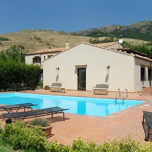 Alloggio per agriturismo Agriturismo Terravecchia, Castellana Sicula